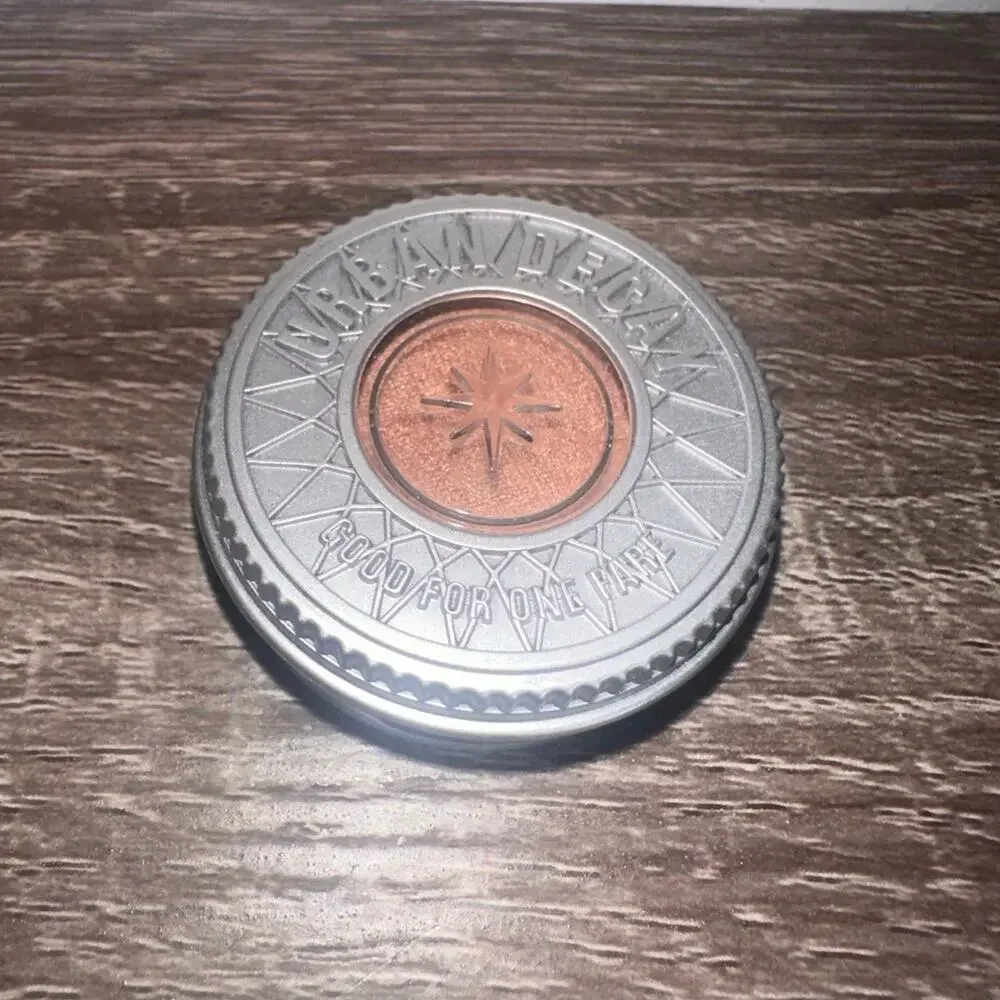 Urban Decay‎ Blaze Eye Shadow eyeshadow token